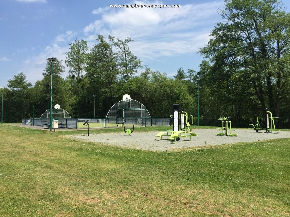 multisports ground + fitness area